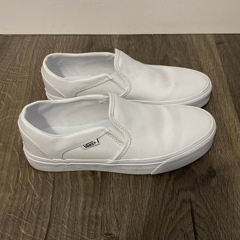 Vans Off the Wall Classic White Canvas Slip On - Picture 4 of 4
